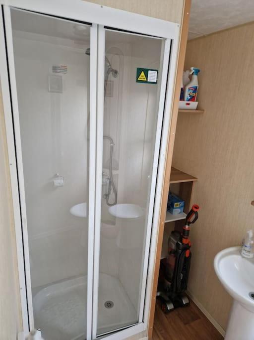 Homely 3 Bed Van @ Weymouth Bay Exterior photo