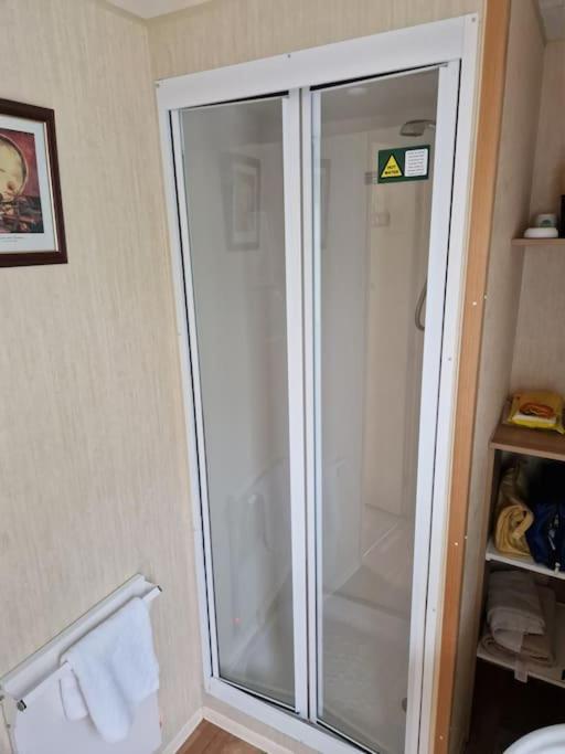 Homely 3 Bed Van @ Weymouth Bay Exterior photo
